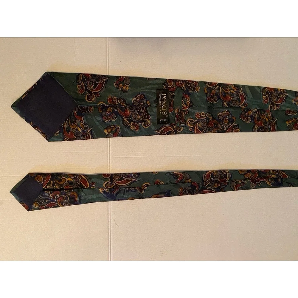 Ports International Mens Silk Tie Green Abstract Paisley Butterfly Hand Made